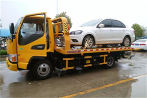 霞山区附近拖车救援24小时服务热线